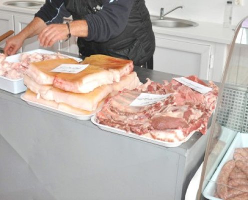Peşte şi carne, confiscate de inspectorii DSV